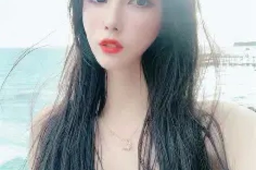 内娱清纯女星偷闯日本拍艳情片被网友当场撞破