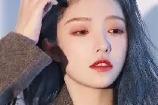 网红直播时被警方当场带走！国际大牌全是假货