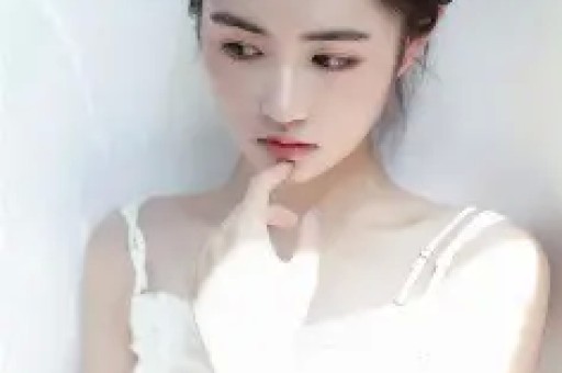 33岁男星刚红就塌房！牵手小3岁女星甜蜜逛街女方疑似有男友