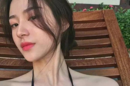 香港顶流女星再度塌房曝不雅视频传闻引发热议网友炸锅。